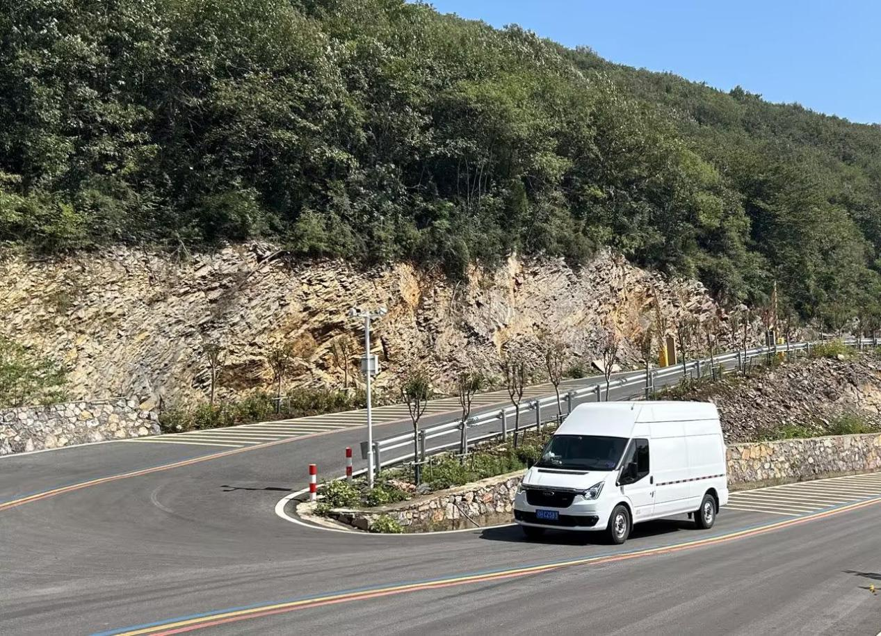 火狐电竞物流连万家 金叶总关情(图2)